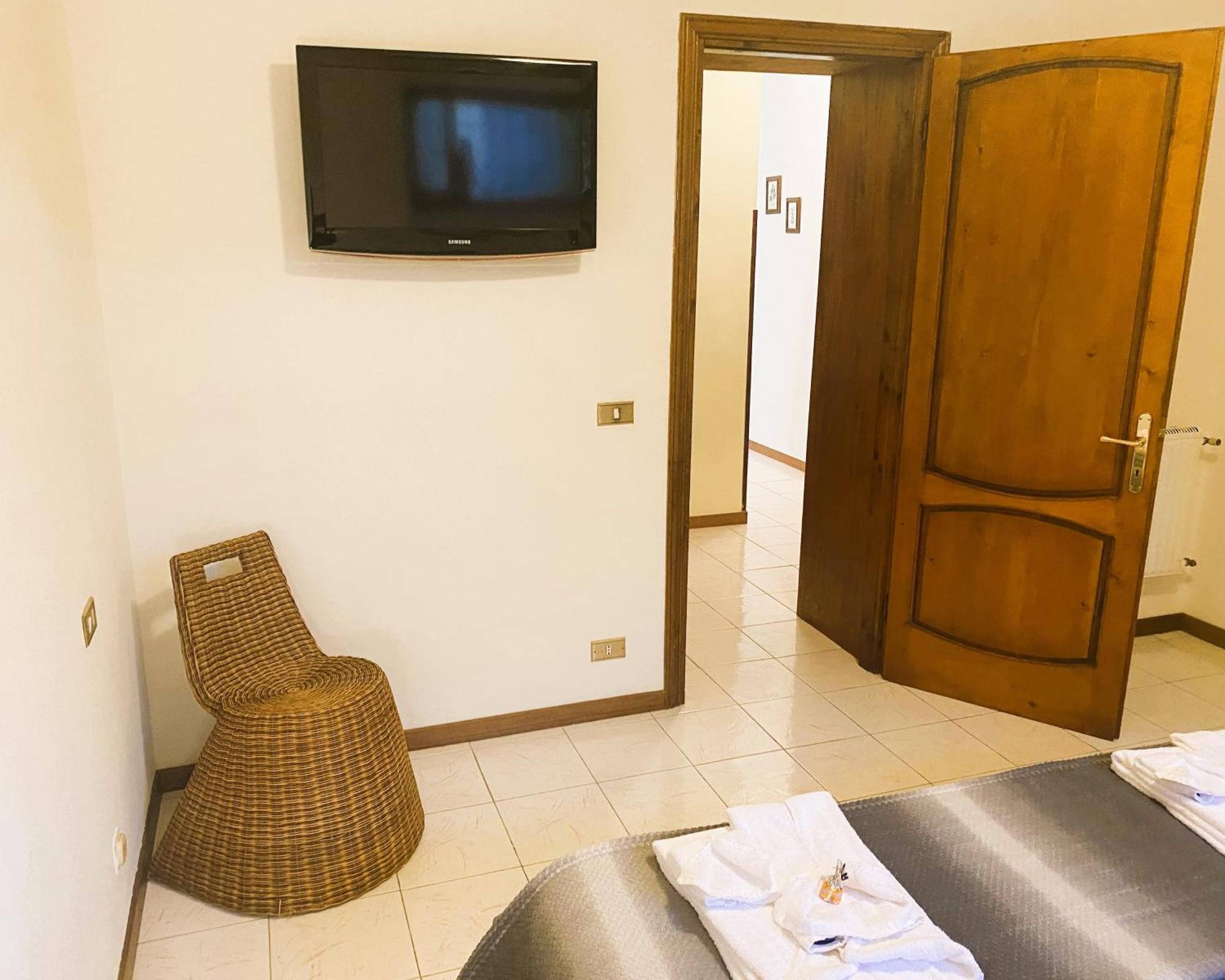 Chiara House Apartamento Barga Exterior foto